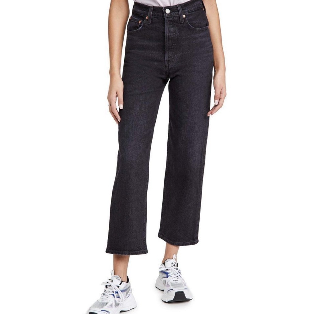 Levi's Women's Premium Ribcage Straight Ankle Jeans